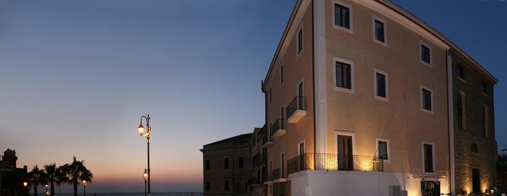 Апартаменти Palazzo Iaquinto Санта-Марія-ді-Кастеллабате Екстер'єр фото