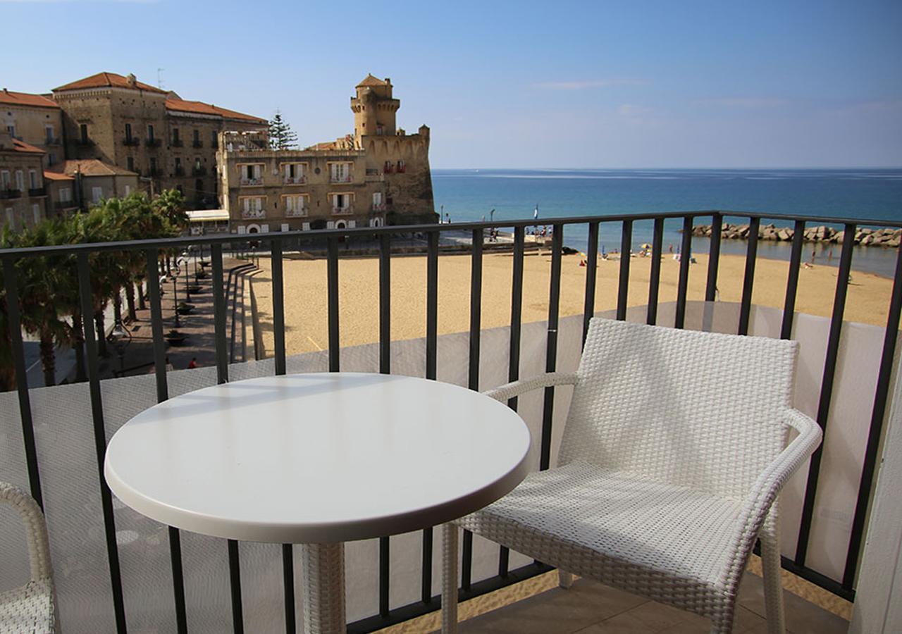 Апартаменти Palazzo Iaquinto Санта-Марія-ді-Кастеллабате Екстер'єр фото